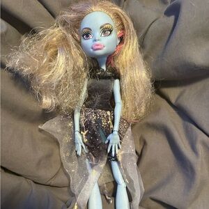 Monster High Abbey Bominable 13 Wishes Doll
